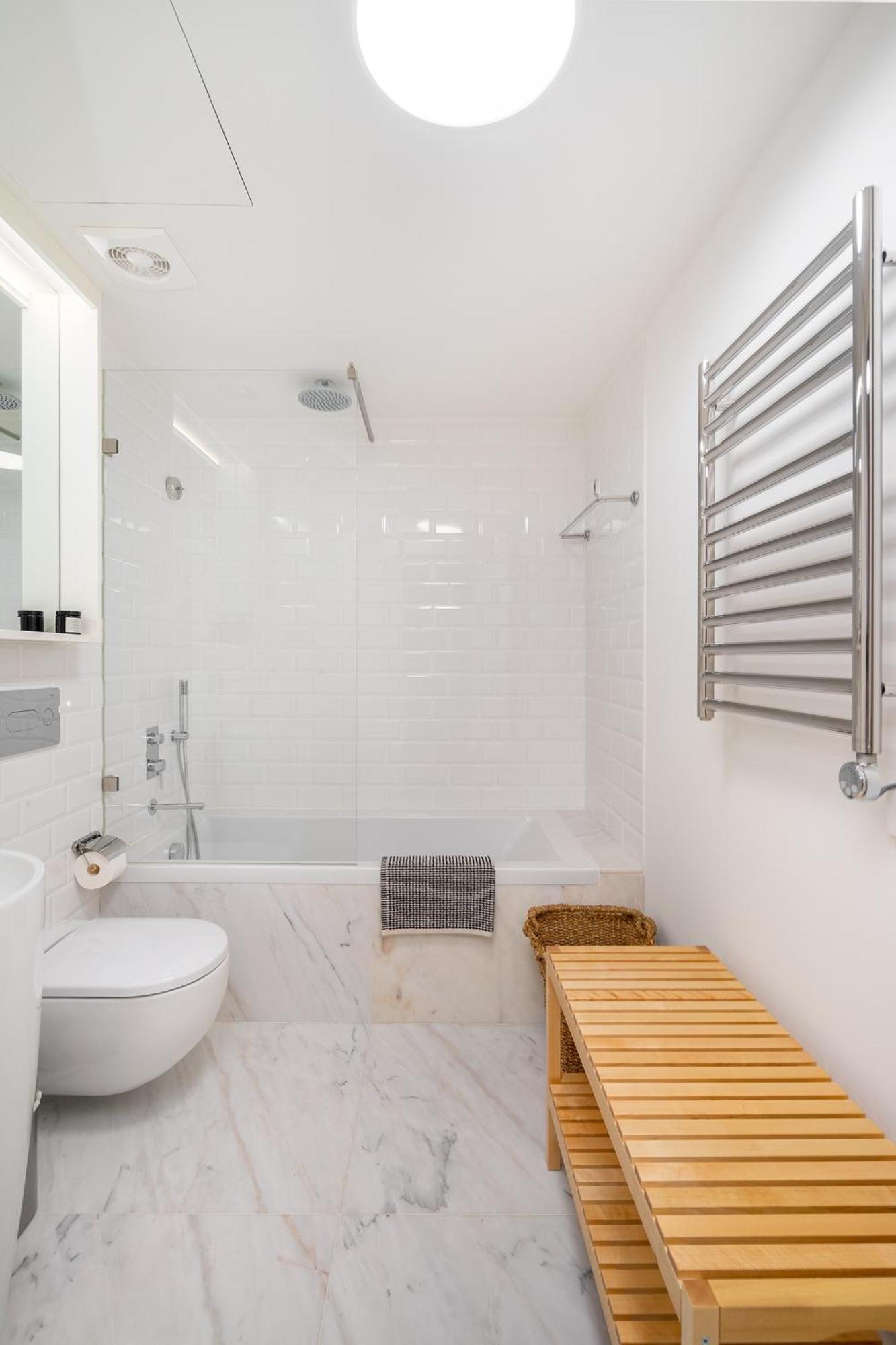 Whome Top-floor In Prime Location Apartment